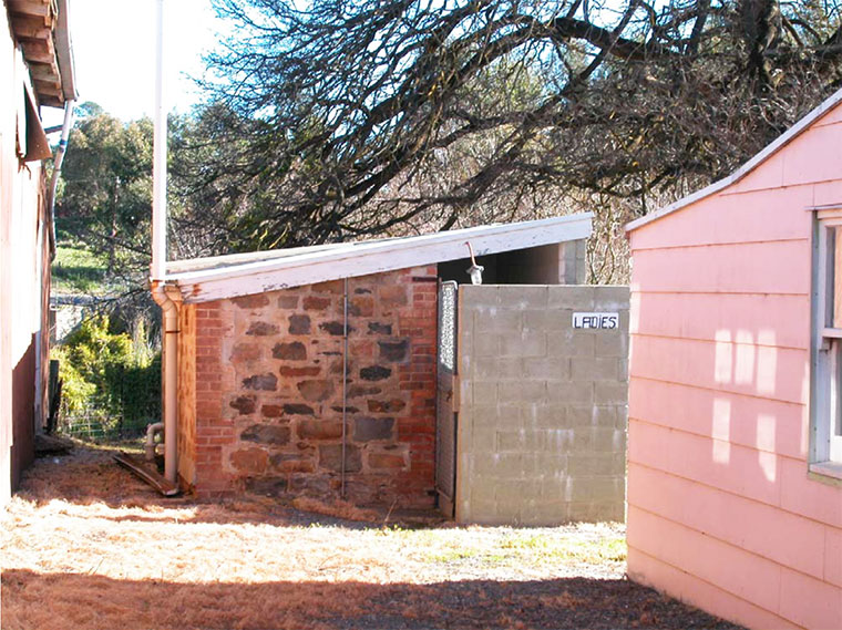 outbuilding